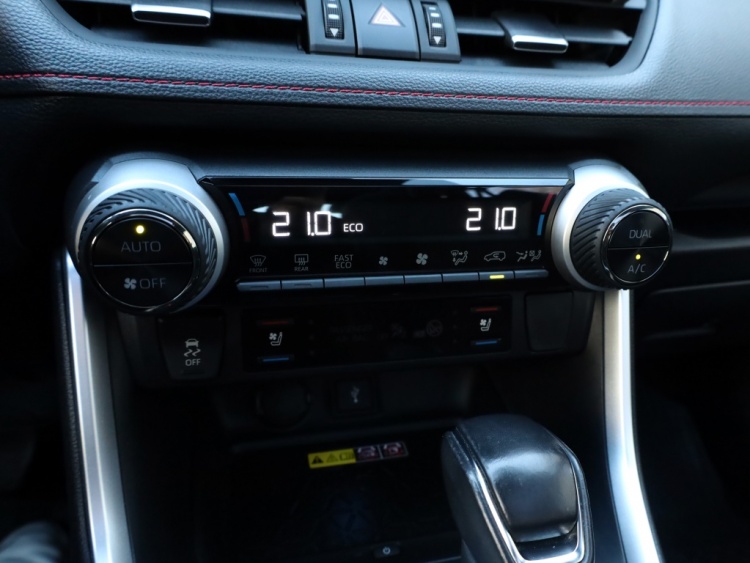 Toyota RAV4 2.5 Plug-in Hybrid Bi-Tone+ | Panoramadak | Stoelventilatie | JB