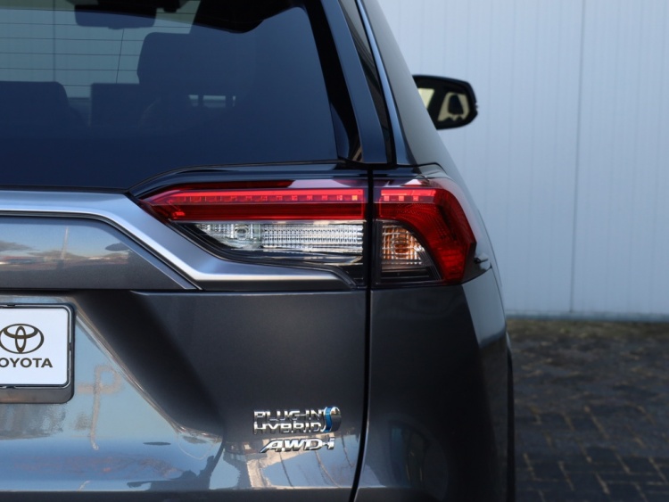 Toyota RAV4 2.5 Plug-in Hybrid Bi-Tone+ | Panoramadak | Stoelventilatie | JB