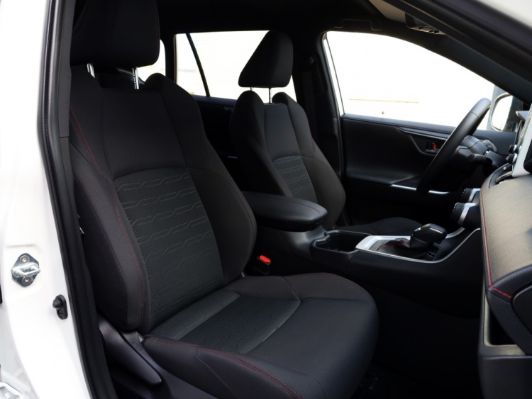 Toyota RAV4 2.5 Plug-in Hybrid Dynamic | Head up | Winter pakket |