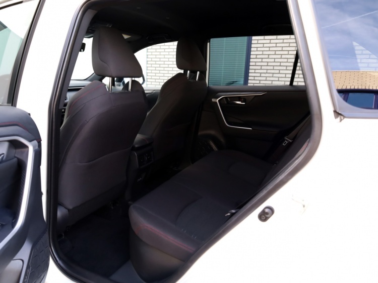 Toyota RAV4 2.5 Plug-in Hybrid Dynamic | Head up | Winter pakket |