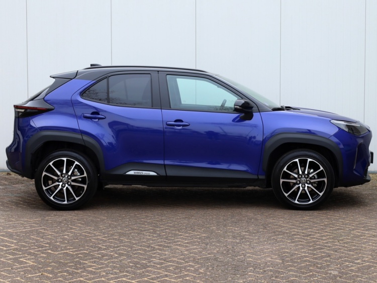 Toyota Yaris Cross 1.5 Hyb 130 GR SPORT | Head Up | Leder/Alcantara | Dodehoek