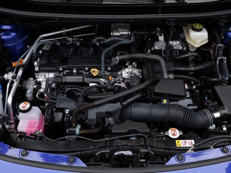 Toyota Yaris Cross 1.5 Hyb 130 GR SPORT | Head Up | Leder/Alcantara | Dodehoek