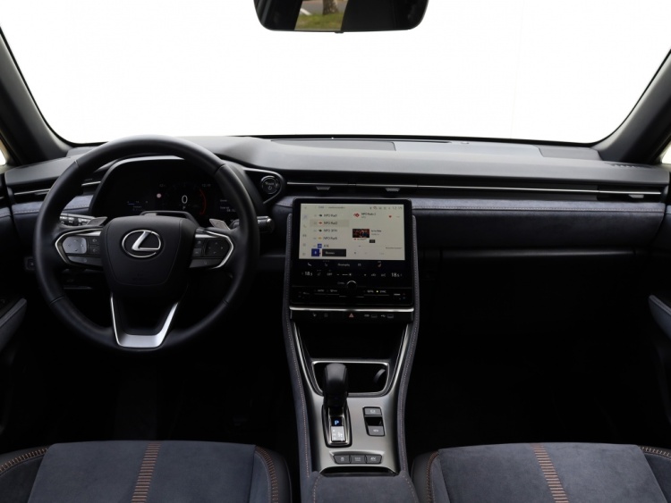 Lexus LBX Cool 2WD | Advanced Pack | Mark Levinson | 360 Camera