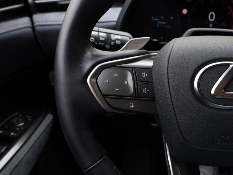 Lexus LBX Cool 2WD | Advanced Pack | Mark Levinson | 360 Camera