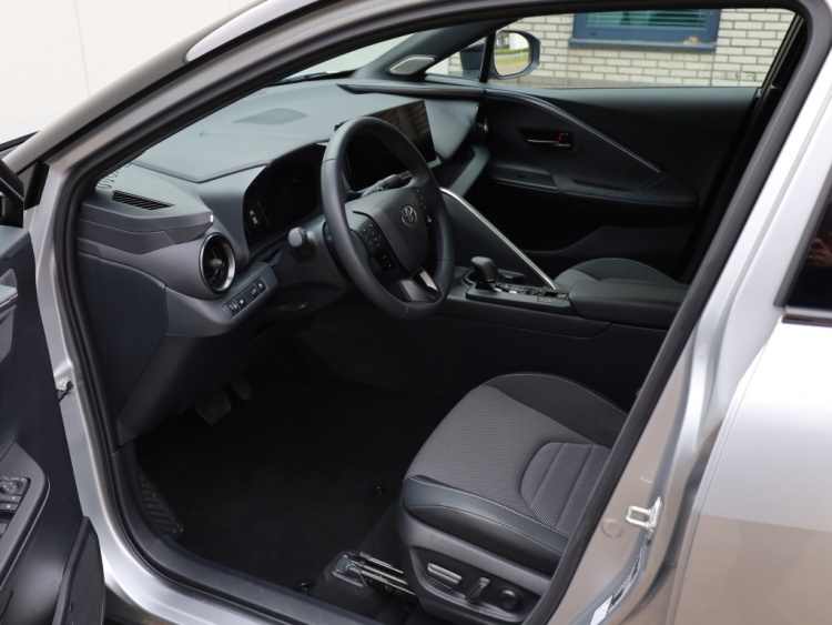 Toyota C-HR 2.0 Hybrid 200 Executive | JBL | Half Leder | El Achterklep