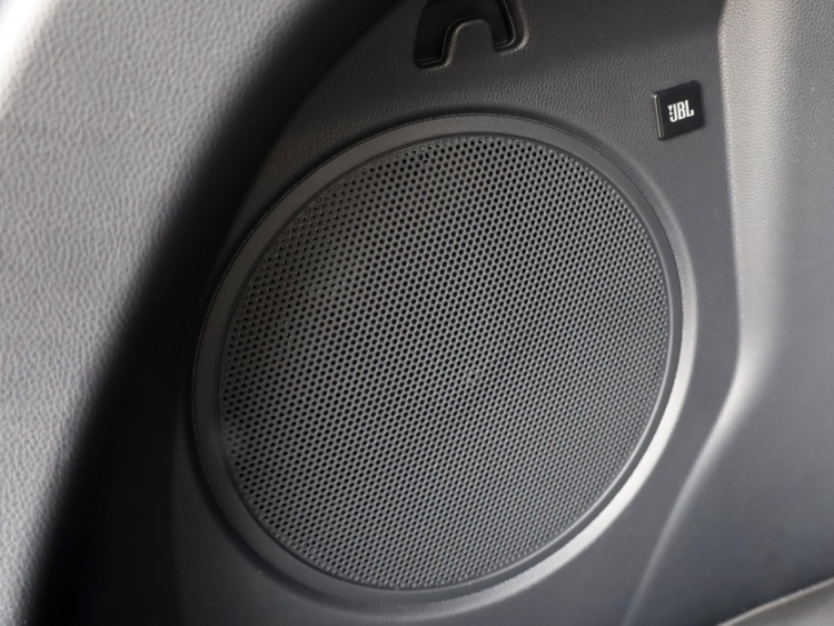Toyota C-HR 2.0 Hybrid 200 Executive | JBL | Half Leder | El. Achterklep