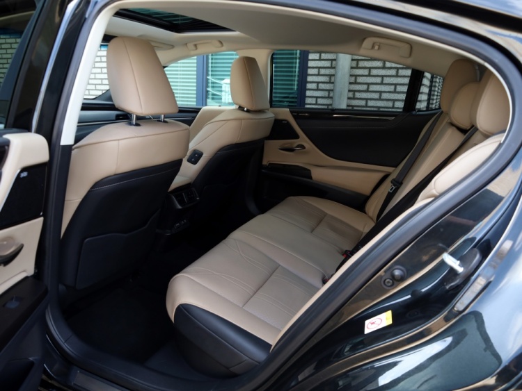 Lexus ES 300h President Line | Mark Levinson | Stoelventilatie | 360 Came