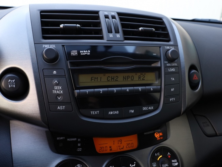 Toyota RAV4 2.0 VVTi Dynamic 4WD | 2000 kg trekgewicht | Clima | Trekhaak