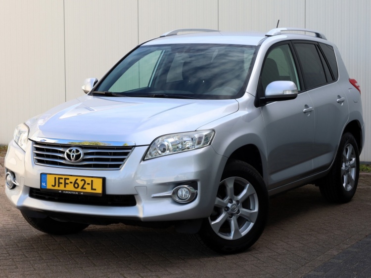 Toyota RAV4 2.0 VVTi Dynamic 4WD | 2000 kg trekgewicht | Clima | Trekhaak