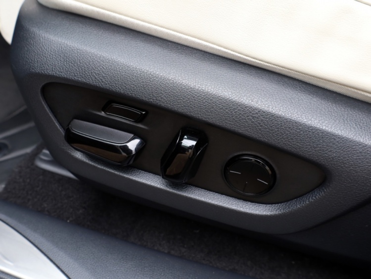 Lexus RX 450h+President Line