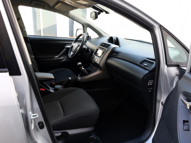 Toyota Verso 1.6 VVT-i Dynamic | Clima | Cruise | Camera