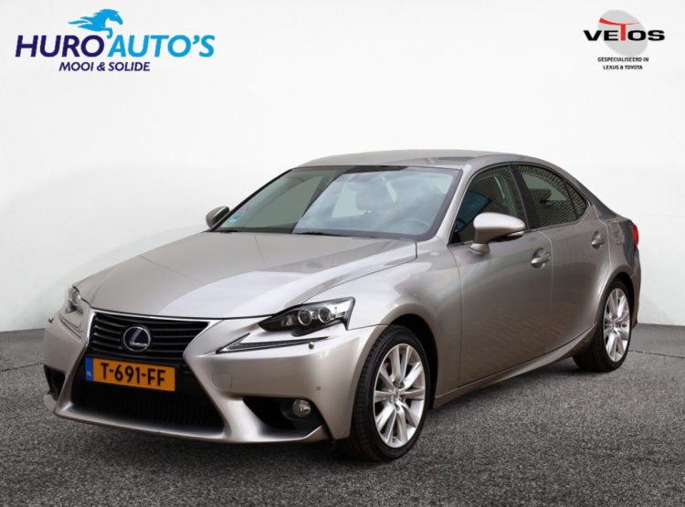 Lexus IS 300h Luxury Line | Mark Levinson | Stoelventilatie | Full LED