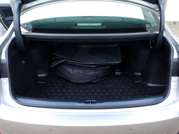 Lexus IS 300h Luxury Line | Mark Levinson | Stoelventilatie | Full LED