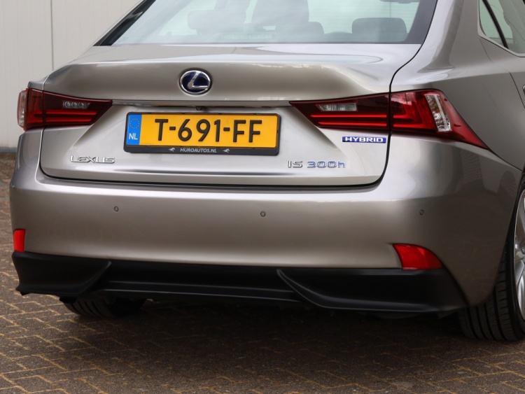 Lexus IS 300h Luxury Line | Mark Levinson | Stoelventilatie | Full LED