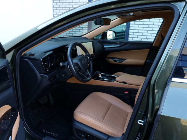 Lexus NX 350h Luxury Line | Panoramadak | 360 Camera | Head-Up