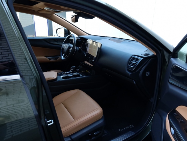 Lexus NX 350h Luxury Line | Panoramadak | 360 Camera | Head-Up