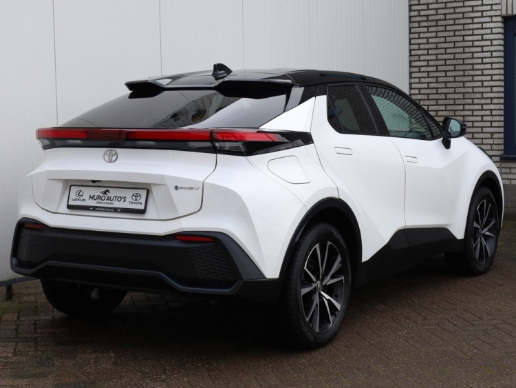 Toyota C-HR 2.0 PHEV 220 Dynamic | Bi-Tone | Dodehoek | Stuurwielverwarming