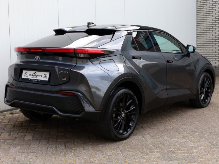 Toyota C-HR 2.0 PHEV 220 GR Sport