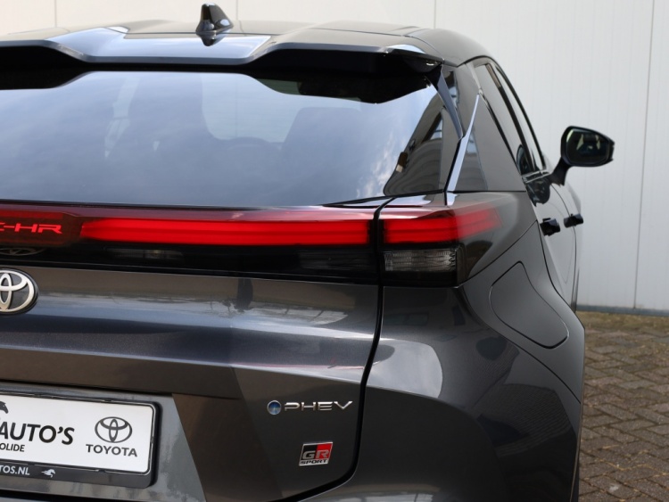 Toyota C-HR 2.0 PHEV 220 GR Sport