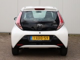 Toyota Aygo 1.0 VVT-i x-play | NAP | Airco | Multimedia