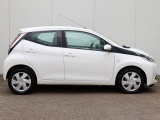 Toyota Aygo 1.0 VVT-i x-play | NAP | Airco | Multimedia