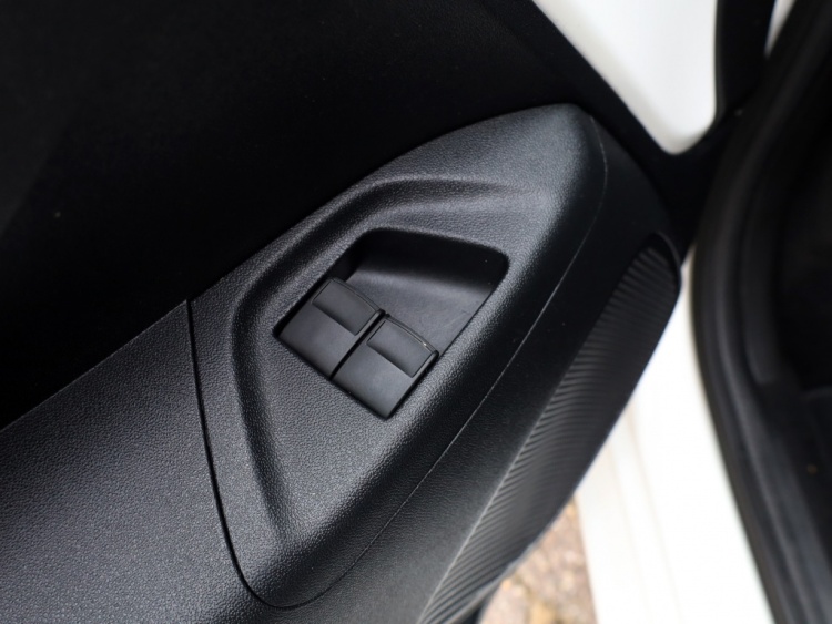 Toyota Aygo 1.0 VVT-i x-play | NAP | Airco | Multimedia