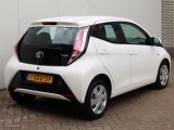 Toyota Aygo 1.0 VVT-i x-play | NAP | Airco | Multimedia