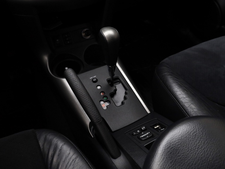 Toyota RAV4 2.0 VVTi Executive Business Automaat | Leder/Alcantara | Trekhaa