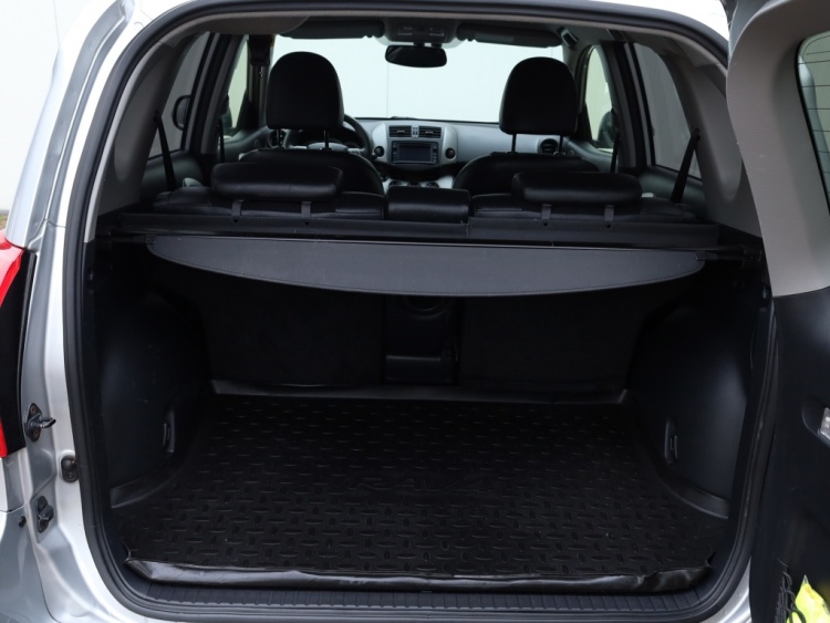 Toyota RAV4 2.0 VVTi Executive Business Automaat | Leder/Alcantara | Trekhaa