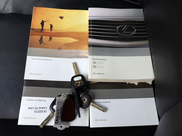 Lexus IS 200 Executive | Leder | Stoelverwarming | Clima