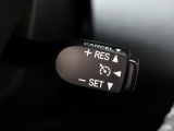 Toyota RAV4 2.0 VVTi Executive Business | Leder/Alcantara | Stoelverwarming