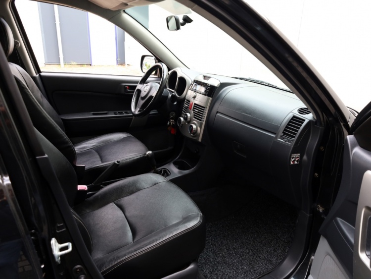 Daihatsu Terios 1.5-16v Exclusive 4WD | Airco | Leder