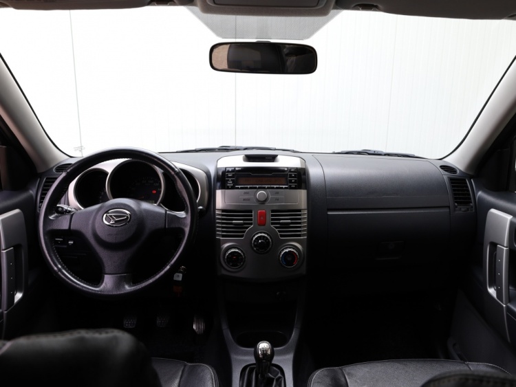 Daihatsu Terios 1.5-16v Exclusive 4WD | Airco | Leder