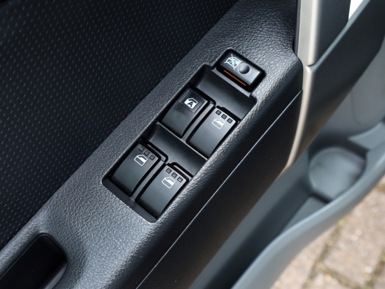 Daihatsu Terios 1.5-16v Exclusive 4WD | Airco | Leder