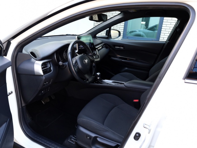 Toyota C-HR 1.8 Hybrid Bi-Tone | Stoelverwarming | Camera | Keyless