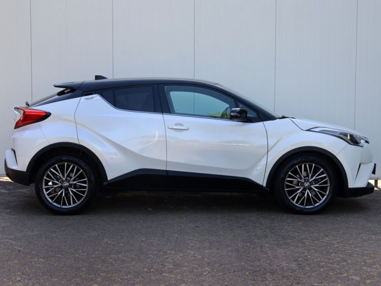 Toyota C-HR 1.8 Hybrid Bi-Tone | Stoelverwarming | Camera | Keyless