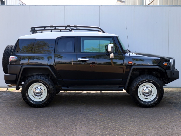 Toyota FJ Cruiser | Lier | LED Koplampen | Apple Carplay/Android Auto