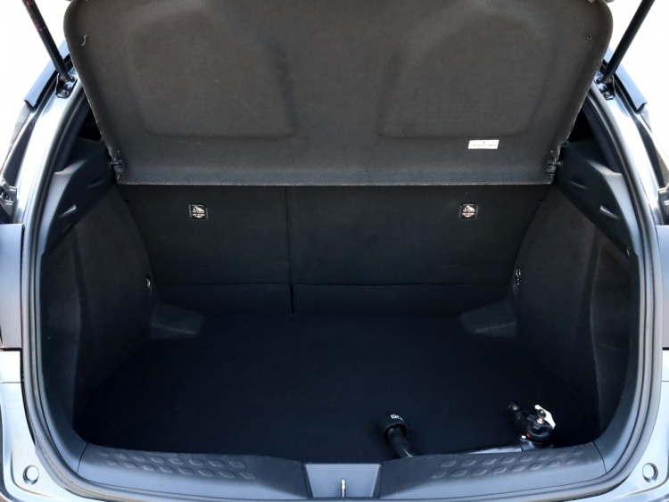 Toyota C-HR 1.8 Hybrid Style | Park-Assist | Stuurwielverwarming | Trekhaak