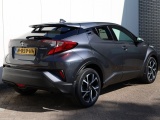 Toyota C-HR 1.8 Hybrid Style | Park-Assist | Stuurwielverwarming | Trekhaak