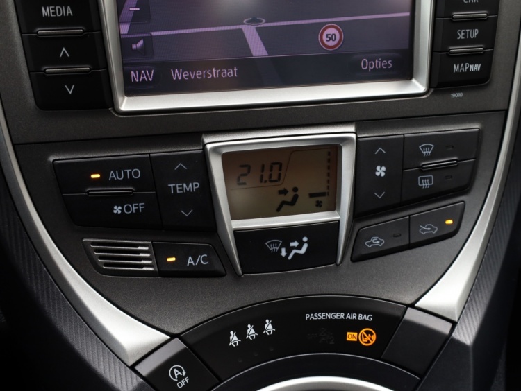Toyota Verso-S 1.3 VVT-i Dynamic | NL-Auto | Clima | Camera