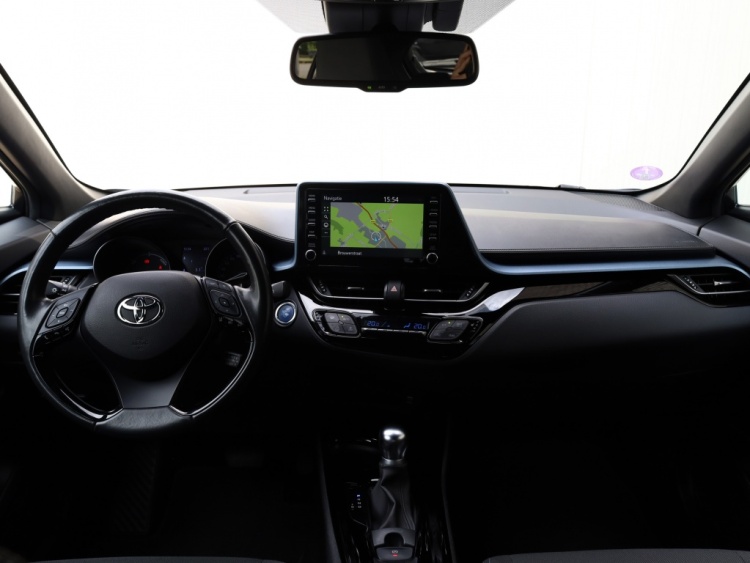 Toyota C-HR 2.0 Hybrid Bi-Tone | Full LED | Park-Assist | Trekhaak