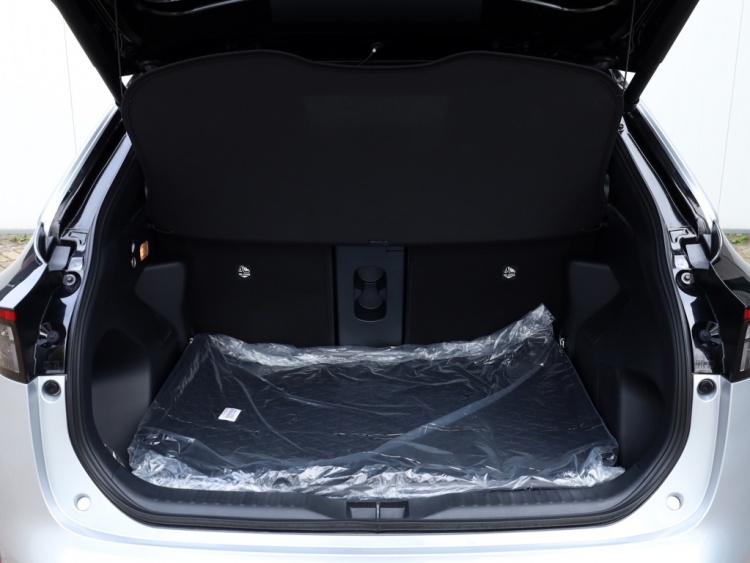 Toyota Yaris Cross 1.5 Hyb 130 GR Sport | Nieuw | Bi-Tone | El. Achterklep