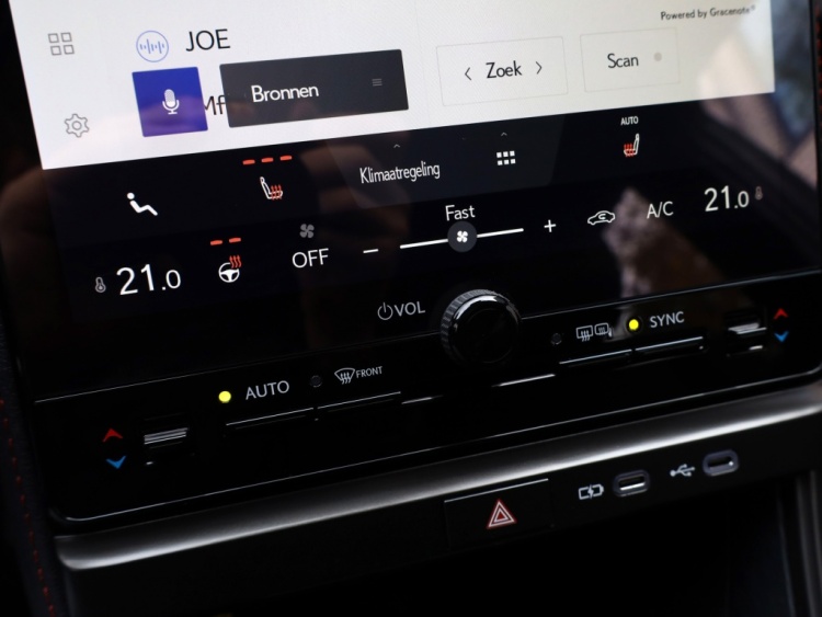 Lexus LBX Emotion 2WD | Tech Pack | Leder | El achterklep | Dodehoek