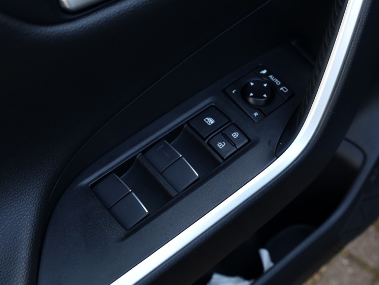 Toyota RAV4 2.5 Hybrid AWD Dynamic | Panoramadak | Elektrische Achterklep |