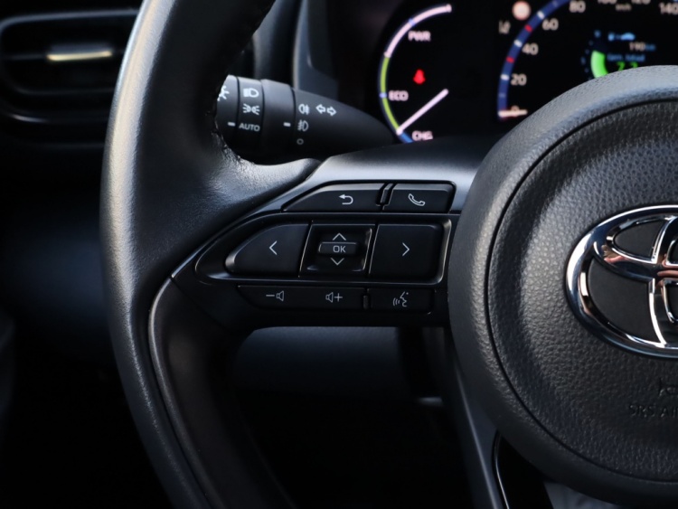 Toyota Yaris Cross 1.5 Hybrid Adventure | Head-Up | Half Leder | Dodehoek