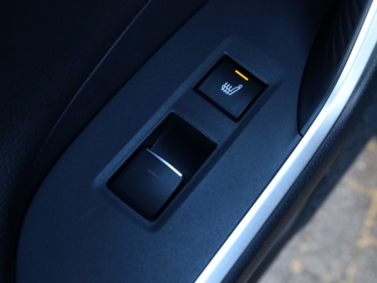 Toyota RAV4 2.5 Plug-in Hybrid Bi-Tone+ | Panoramadak | Stoelventilatie | JB