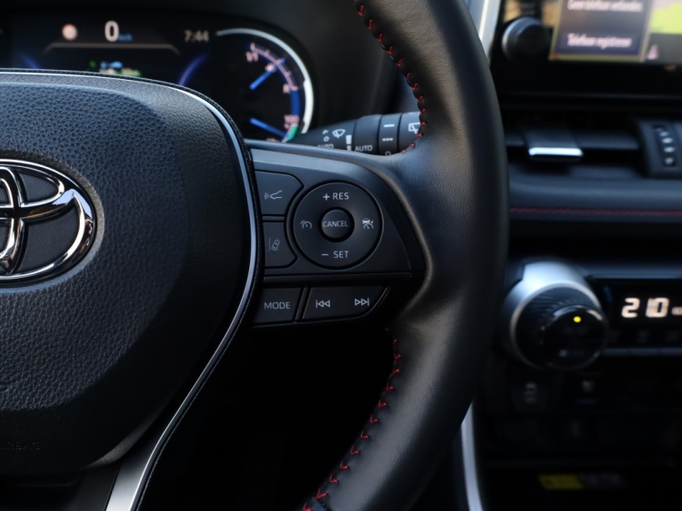 Toyota RAV4 2.5 Plug-in Hybrid Bi-Tone+ | Panoramadak | Stoelventilatie | JB