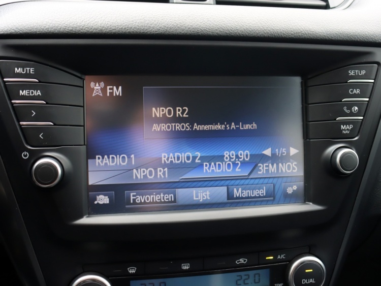 Toyota Avensis Touring Sports 1.8 VVT-i Lease Pro | Panoramadak | Stoelverwarming | Camera