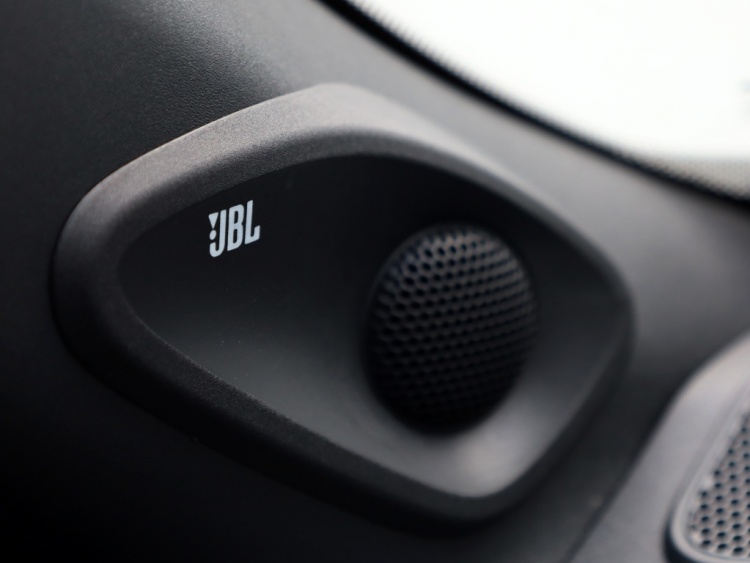 Toyota Yaris Cross 1.5 Hybrid Adventure | JBL | El Achterklep | Stoelverwarming