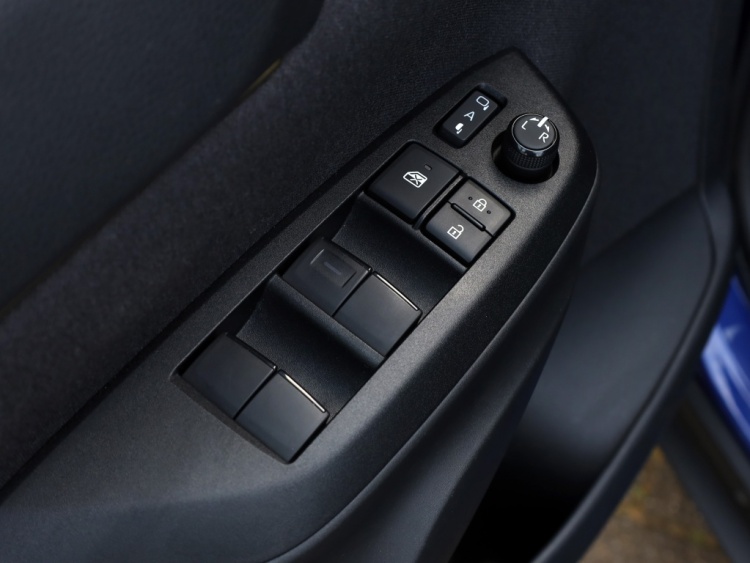 Toyota Yaris Cross 1.5 Hybrid Adventure | JBL | El Achterklep | Stoelverwarming